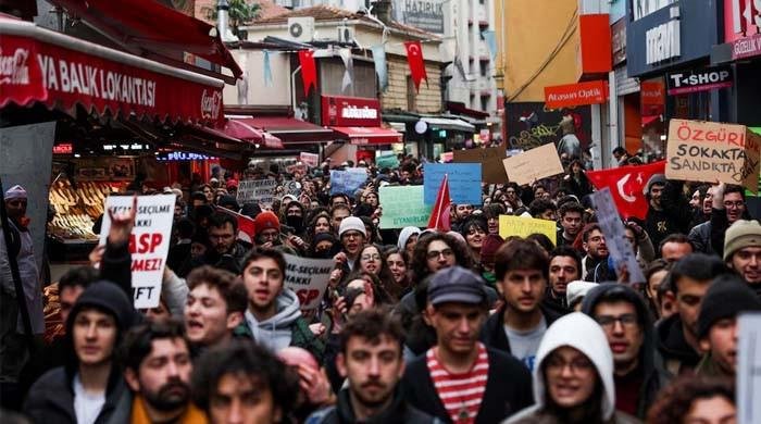 Tensions rise as Turks defy bans to protest Istanbul mayor’s detention