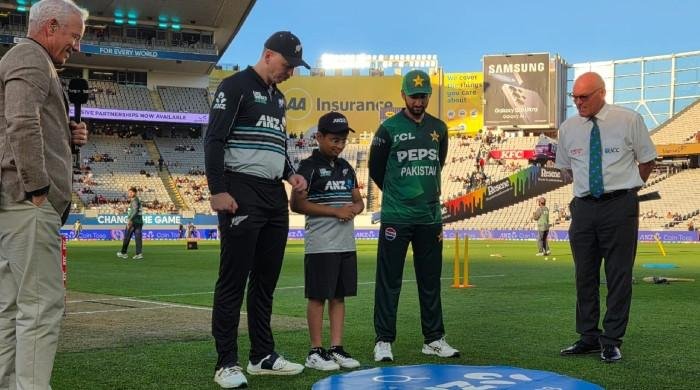 Pakistan win toss, opt to bowl first in third T20I against New Zealand