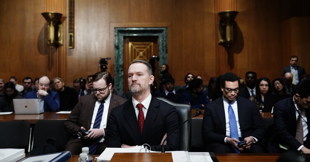 Trump Officials Try to Calm Markets by Pointing to Talks on Tariffs Trump Officials Try to Calm Markets by Pointing to Talks on Tariffs