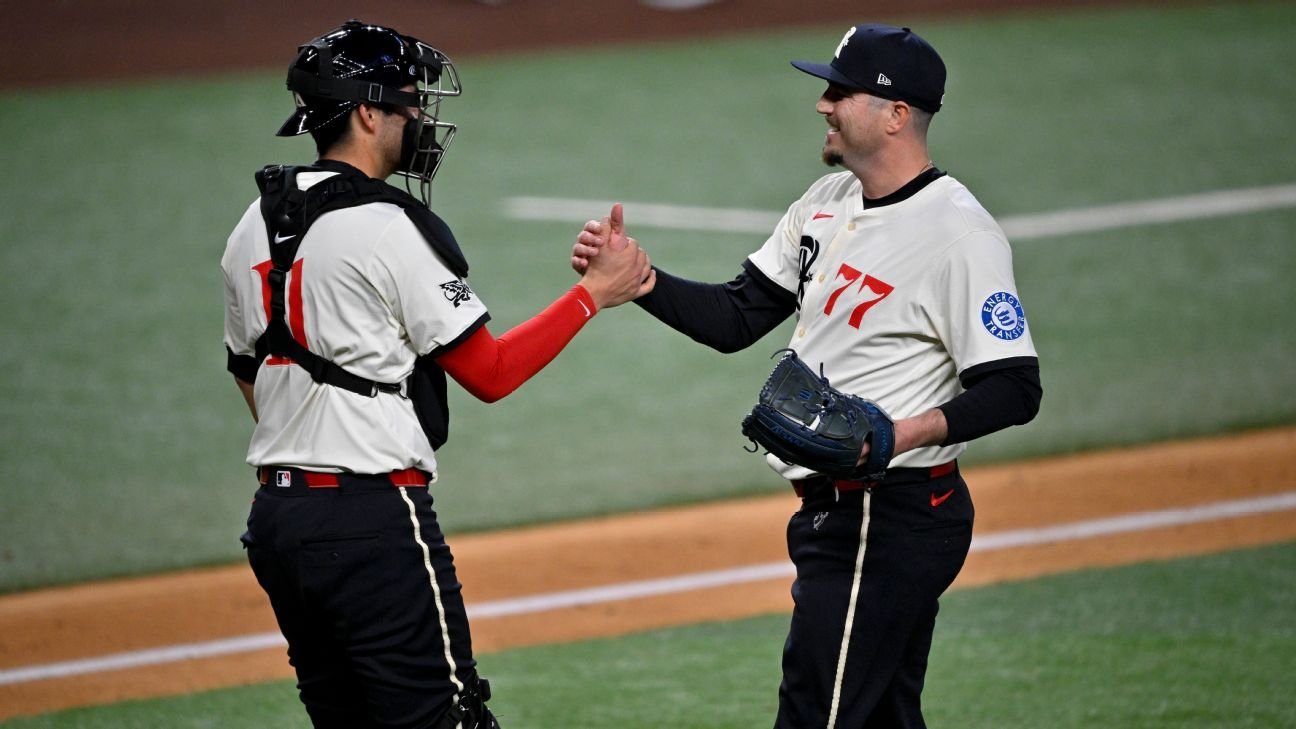 Fantasy baseball bullpen stock watch: Surprise closer in Texas Fantasy baseball bullpen stock watch: Surprise closer in Texas