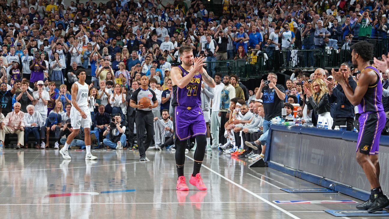 Lakers’ Luka Doncic wipes away tears, then whips Mavs in return Lakers’ Luka Doncic wipes away tears, then whips Mavs in return