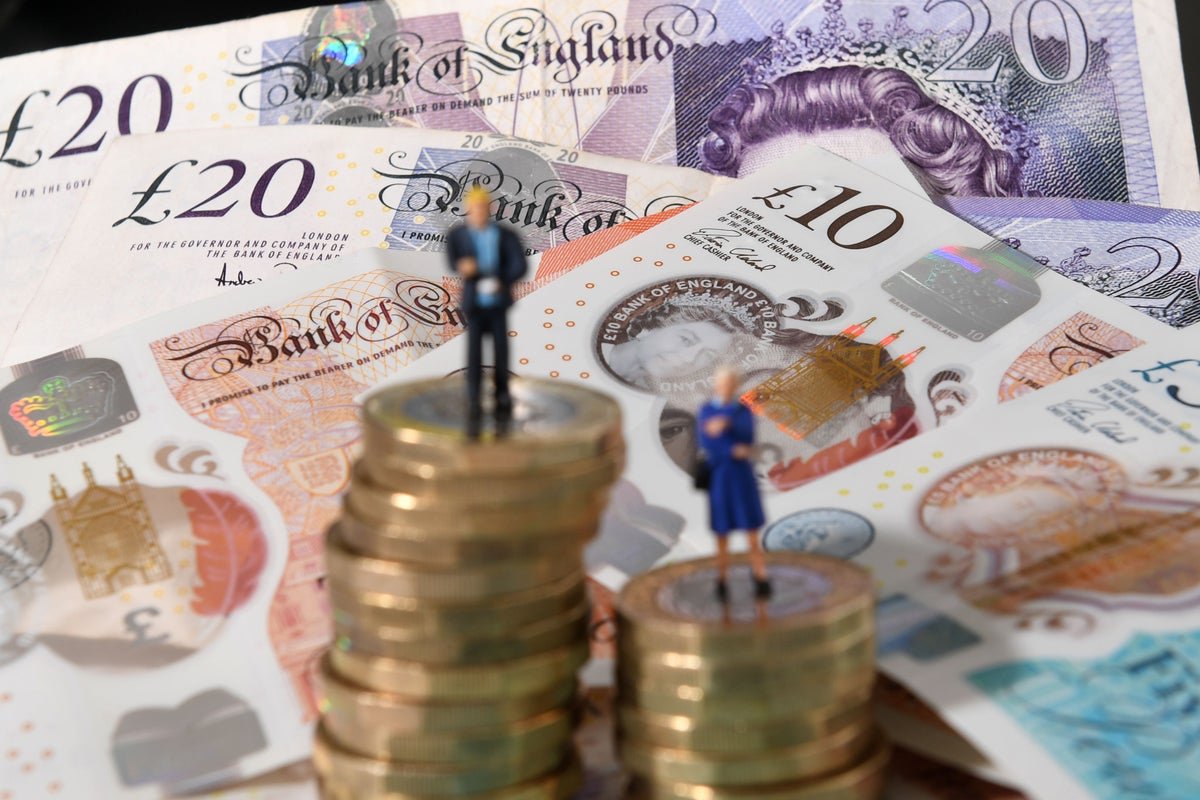 Savers and pension holders warned of risks of making ‘knee-jerk’ decisions Savers and pension holders warned of risks of making ‘knee-jerk’ decisions