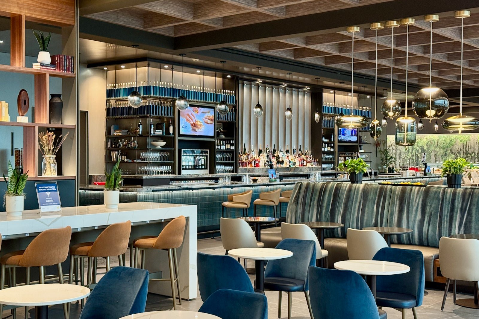 Inside Delta’s brand-new Sky Club in Atlanta, its nicest one yet Inside Delta’s brand-new Sky Club in Atlanta, its nicest one yet