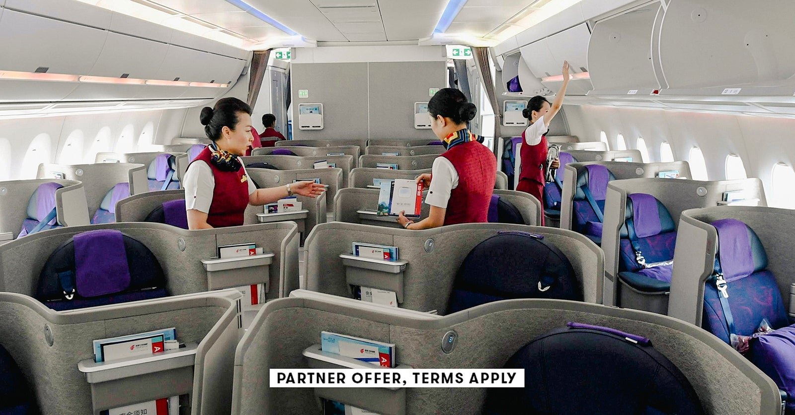Chase Sapphire Preferred vs. Chase Sapphire Reserve Chase Sapphire Preferred vs. Chase Sapphire Reserve