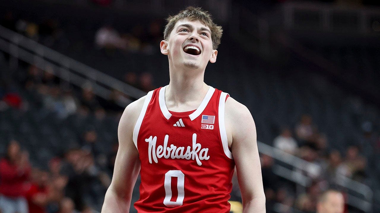 College Basketball Crown: Nebraska wins 0,000 prize