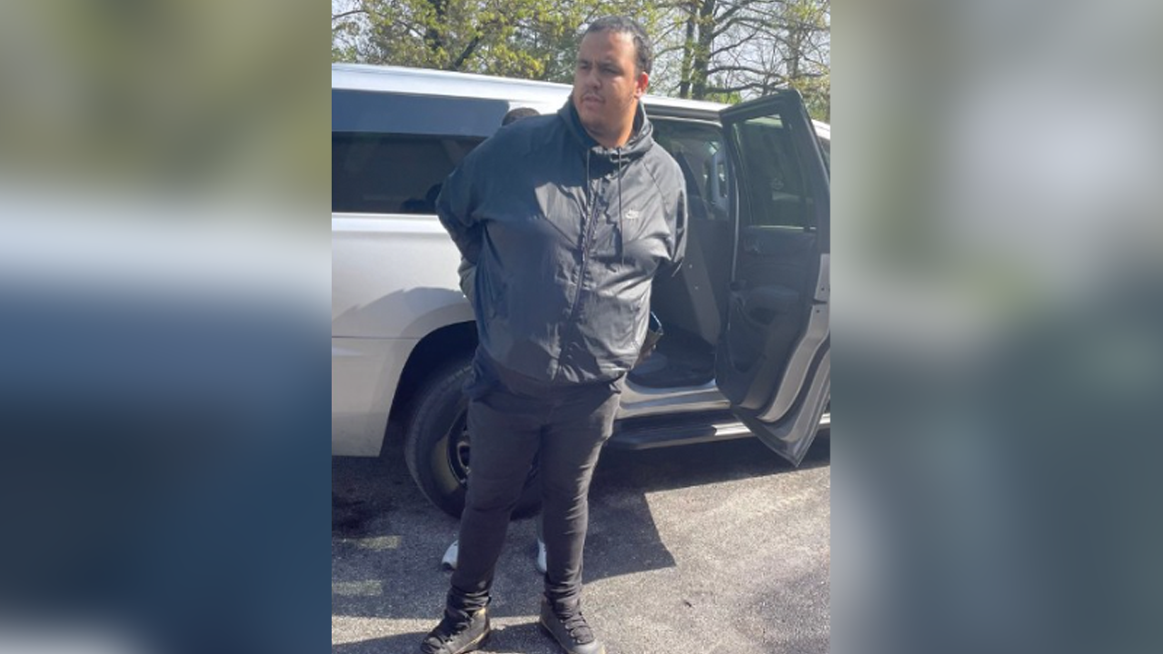 Fugitive arrested after taunting police on social media Fugitive arrested after taunting police on social media