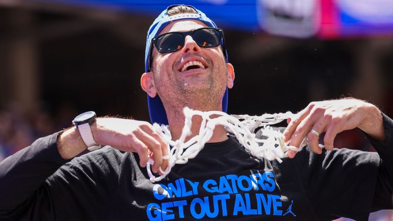 Gators reach .5M extension with basketball coach Todd Golden Gators reach .5M extension with basketball coach Todd Golden