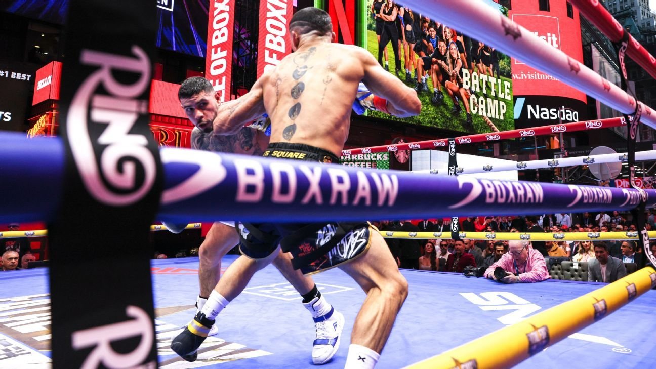 Inside the day boxing took over New York’s Times Square Inside the day boxing took over New York’s Times Square