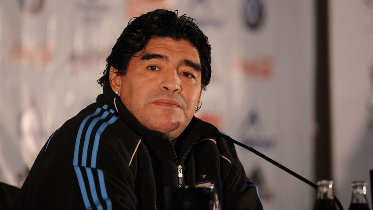 Police seize Maradona’s complete medical records in raid Police seize Maradona’s complete medical records in raid