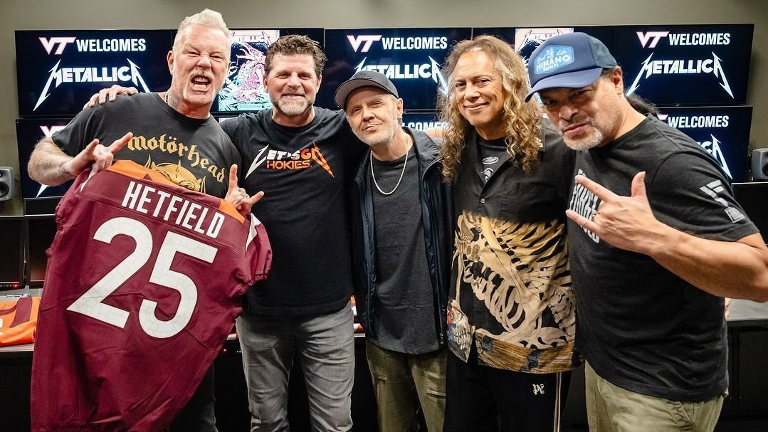 Metallica rocks Virginia Tech’s stadium with football entrance song Metallica rocks Virginia Tech’s stadium with football entrance song