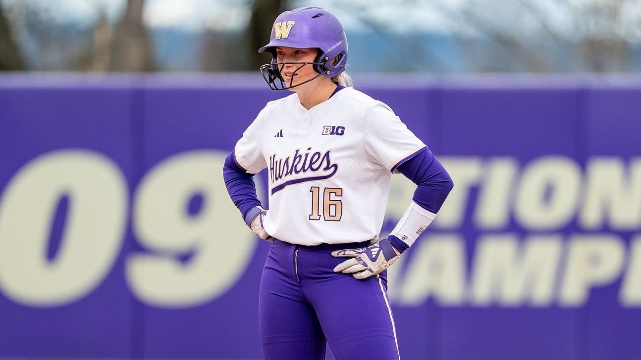 How Alexis DeBoer has made a name for herself at Washington softball