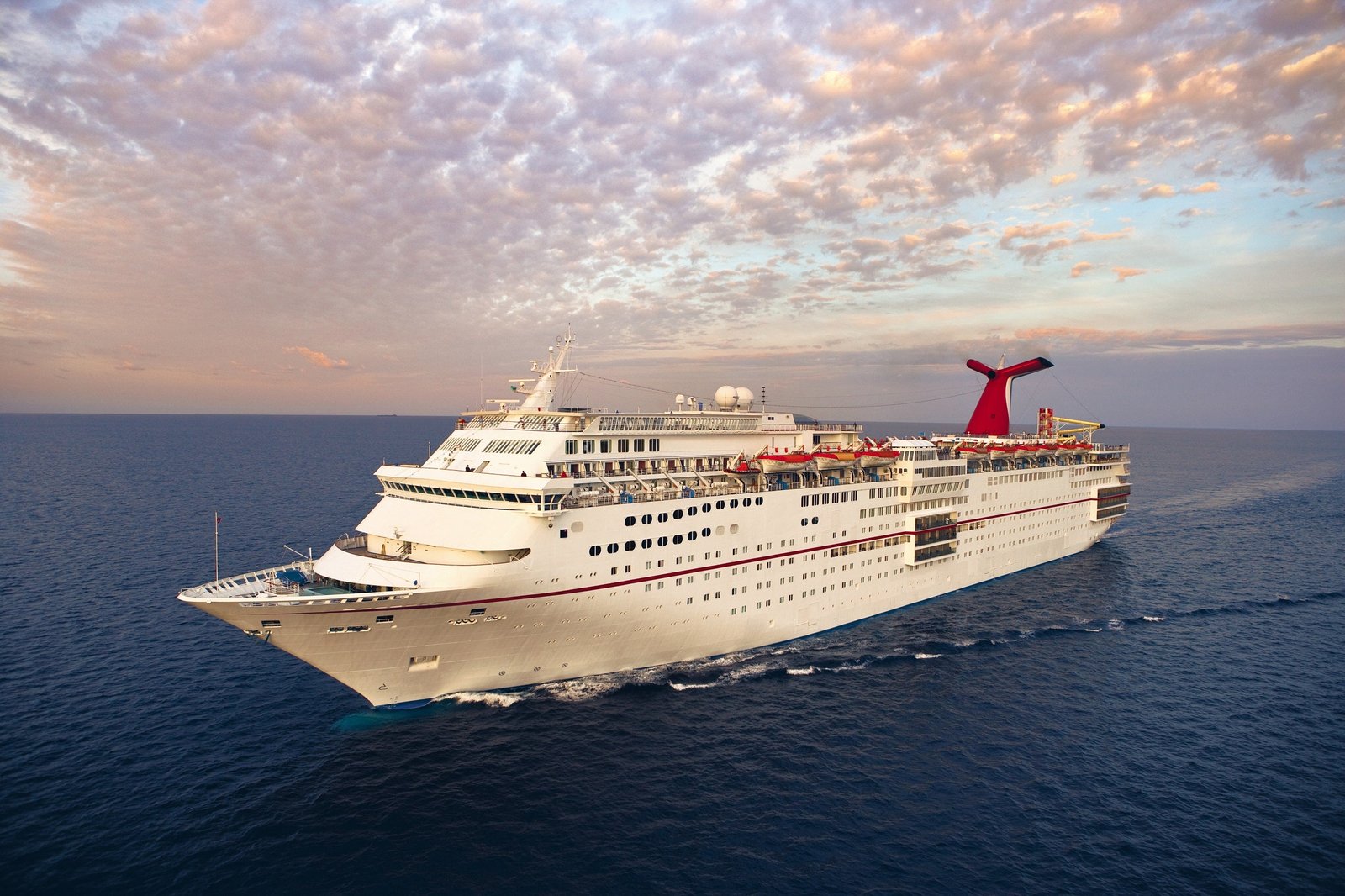 Norwegian Cruise Line vs. Carnival Cruise Line: Which is right for you?