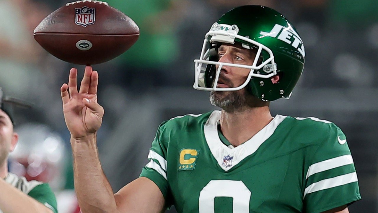 Aaron Rodgers rumors: NFL QB spotted at Kentucky Derby Aaron Rodgers rumors: NFL QB spotted at Kentucky Derby