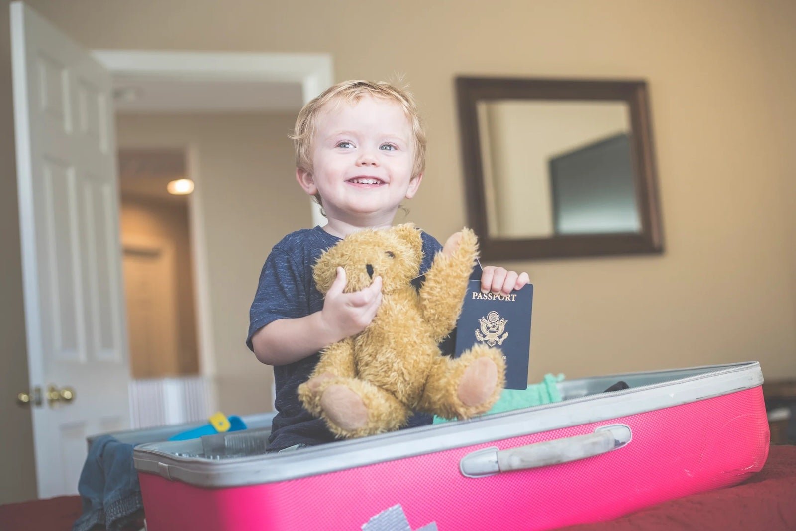 Baby passport photo hack: How I took my son’s picture on my iPhone for only 99 cents Baby passport photo hack: How I took my son’s picture on my iPhone for only 99 cents