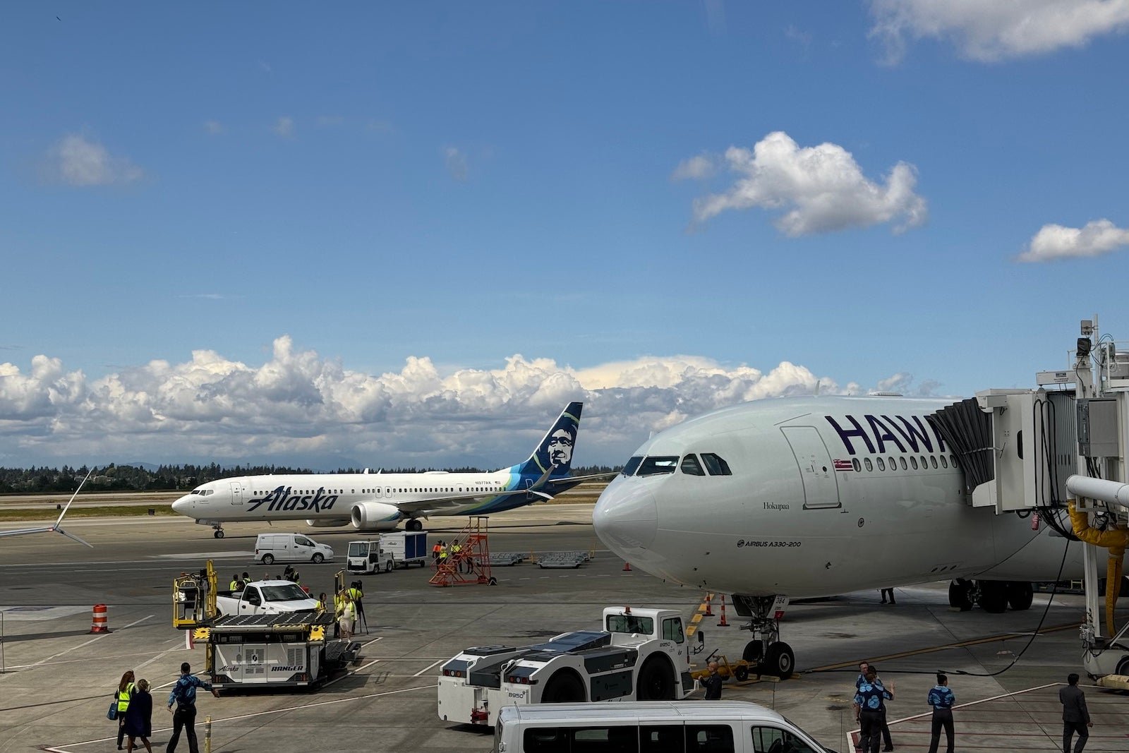 Alaska Airlines and Hawaiian jointly launch new nonstop flights from Seattle to Tokyo