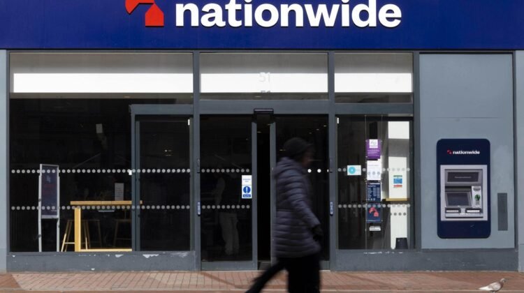 High street bank branches are ‘thriving’, Nationwide says High street bank branches are ‘thriving’, Nationwide says