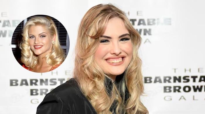 Dannielynn Birkhead honors late mother Anna Nicole Smith with fashion Dannielynn Birkhead honors late mother Anna Nicole Smith with fashion