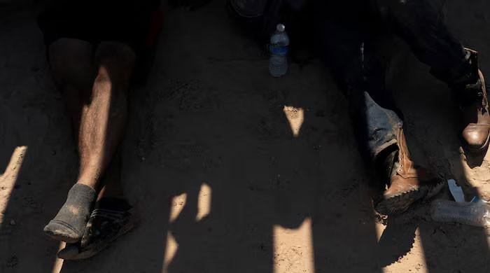 US court blocks Trump attempt to strip migrants’ legal status US court blocks Trump attempt to strip migrants’ legal status
