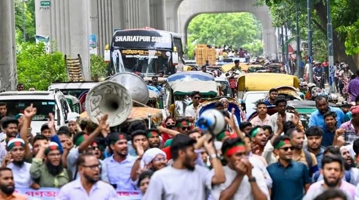 Bangladesh unrest spills into daily life as political parties jostle for power Bangladesh unrest spills into daily life as political parties jostle for power