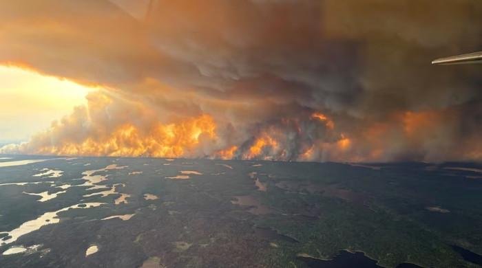 Manitoba urges thousands to evacuate as Canada wildfires spread Manitoba urges thousands to evacuate as Canada wildfires spread