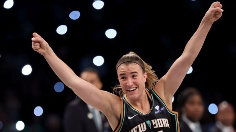 Liberty match own WNBA record, hit 19 3s in rout of Sun Liberty match own WNBA record, hit 19 3s in rout of Sun