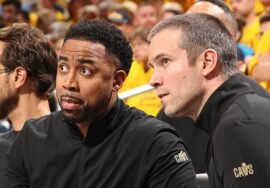 Sources – Cavaliers’ Bryant, Ott finalists for Suns’ coaching job