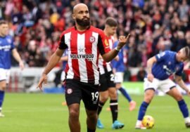 Manchester United step up pursuit of Brentford’s Mbeumo