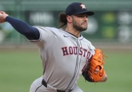 Astros’ McCullers outduels Skenes for 1st win since 2022