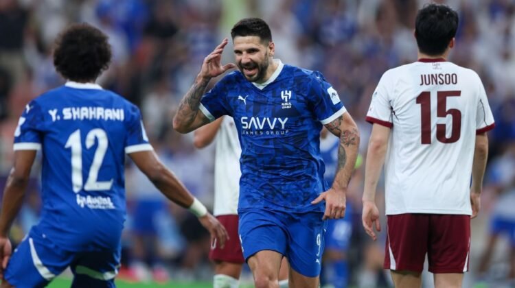 Transfer rumors, news: Man United consider shock Mitrovic move Transfer rumors, news: Man United consider shock Mitrovic move
