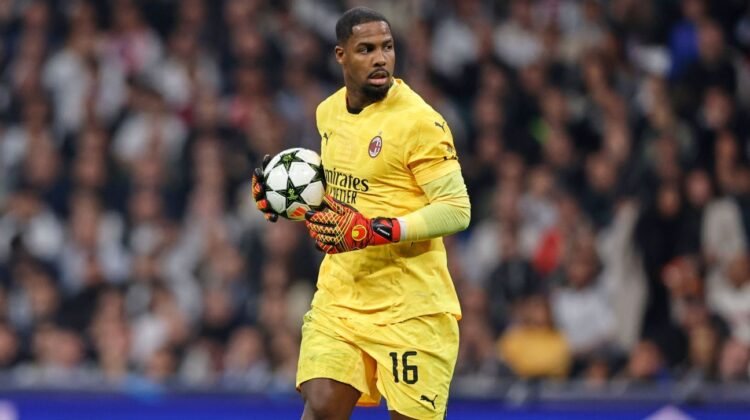 Chelsea keen on Mike Maignan but balk at AC Milan fee – sources Chelsea keen on Mike Maignan but balk at AC Milan fee – sources