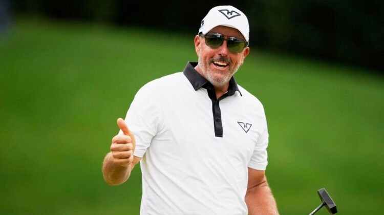 U.S. Open could be last Grand Slam chance for Phil Mickelson U.S. Open could be last Grand Slam chance for Phil Mickelson