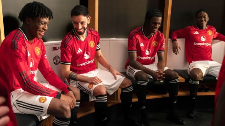 Manchester United pay homage to Old Trafford with 2025-26 home kit Manchester United pay homage to Old Trafford with 2025-26 home kit