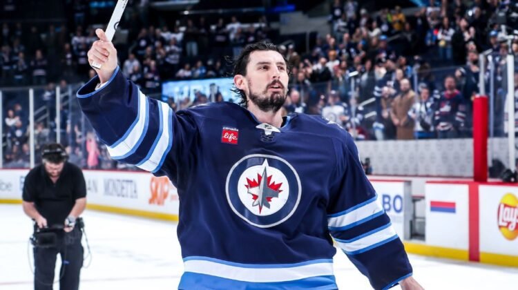 Connor Hellebuyck first goalie since ’15 to pull off Hart-Vezina double Connor Hellebuyck first goalie since ’15 to pull off Hart-Vezina double