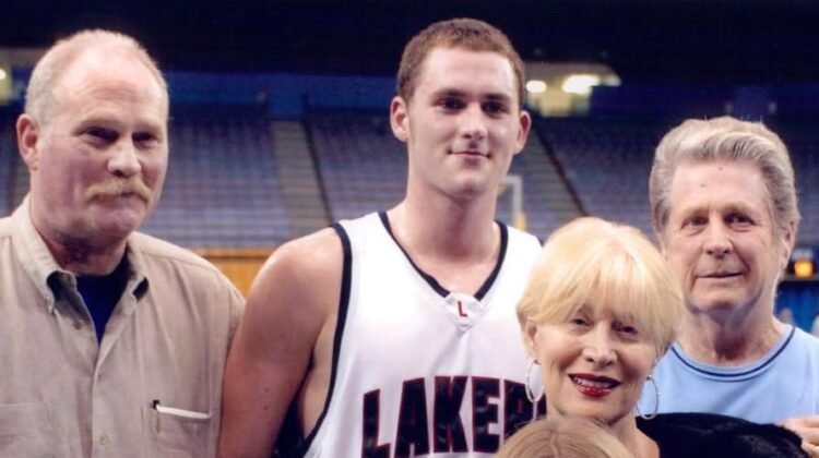 Kevin Love pays homage to Beach Boys co-founder Brian Wilson Kevin Love pays homage to Beach Boys co-founder Brian Wilson