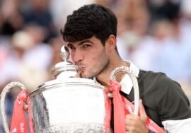 Carlos Alcaraz holds off Jiri Lehecka for Queen’s Club crown