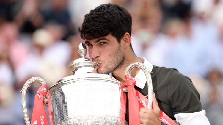Carlos Alcaraz holds off Jiri Lehecka for Queen’s Club crown Carlos Alcaraz holds off Jiri Lehecka for Queen’s Club crown