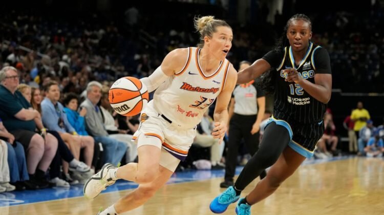 Fantasy women’s basketball: Sami Whitcomb, Laeticia Amihere lead top pickups Fantasy women’s basketball: Sami Whitcomb, Laeticia Amihere lead top pickups
