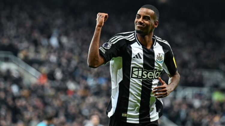 Transfer rumors, news: As Liverpool eye Isak, Newcastle try to keep him Transfer rumors, news: As Liverpool eye Isak, Newcastle try to keep him