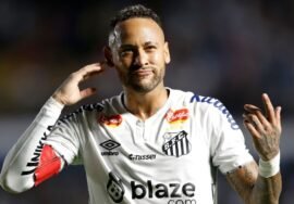 Neymar extends Santos contract until end of 2025