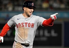 Alex Bregman open to new contract with Red Sox, agent says