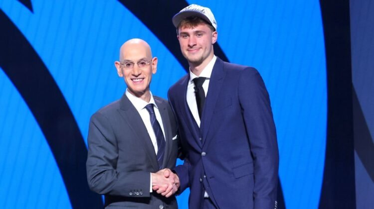 No. 1 pick Cooper Flagg receives warm welcome to Dallas No. 1 pick Cooper Flagg receives warm welcome to Dallas
