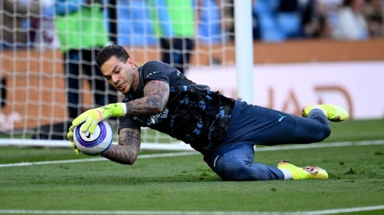 Man City’s Éderson shuts down exit talk: ‘My head is here’ Man City’s Éderson shuts down exit talk: ‘My head is here’
