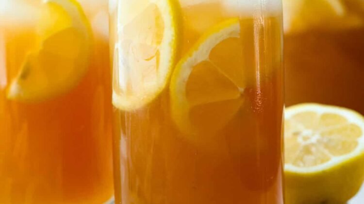 Arnold Palmer Recipe (Iced Tea & Lemonade) Arnold Palmer Recipe (Iced Tea & Lemonade)