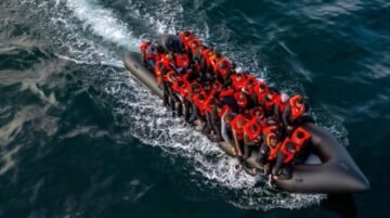 More than 1,100 migrants crossed Channel on Saturd…