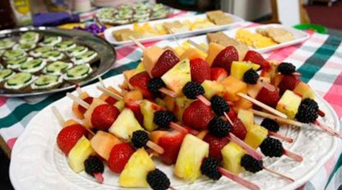 Study links extreme calorie restriction to worsening depression symptoms Study links extreme calorie restriction to worsening depression symptoms