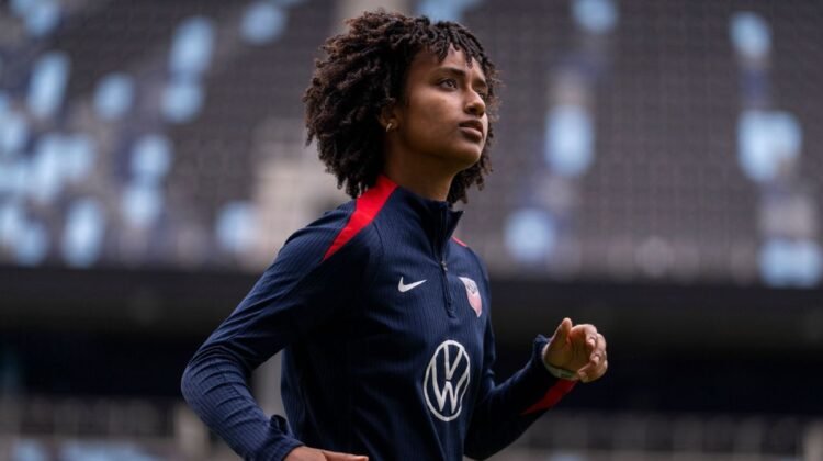 USWNT’s Lily Yohannes near move from Ajax to Lyonnes – sources USWNT’s Lily Yohannes near move from Ajax to Lyonnes – sources