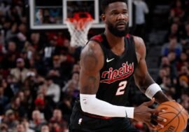 Sources — Lakers reach agreement with center Deandre Ayton