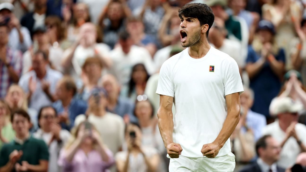 Carlos Alcaraz wins in 4 sets to reach Wimbledon q…