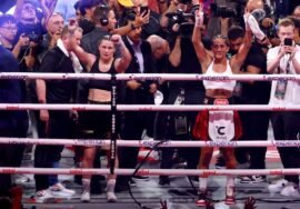 Katie Taylor def. Amanda Serrano, keeps super lightweight title