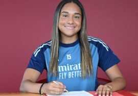Arsenal sign Liverpool’s Olivia Smith in world-record transfer